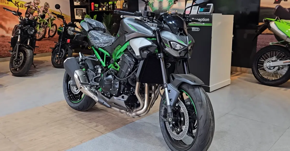 Kawasaki Z900 2025